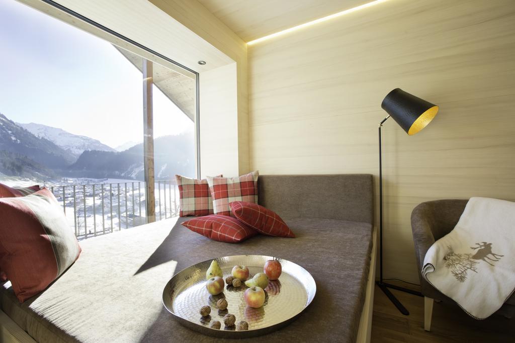 N Apartments Hotel Schoppernau Room photo