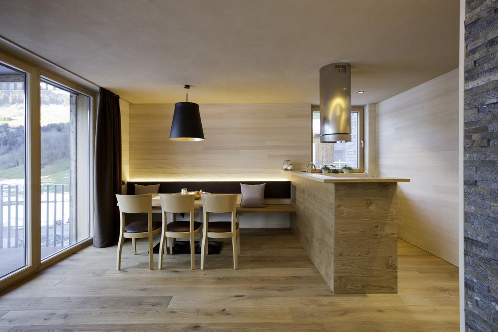 N Apartments Hotel Schoppernau Room photo